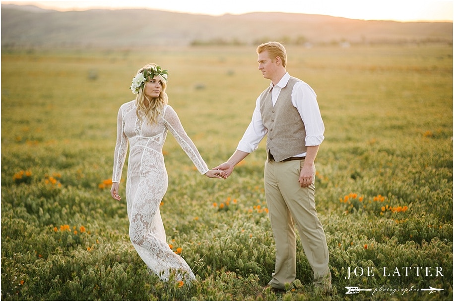 0017 Engagement photographer wedding pretty flowers