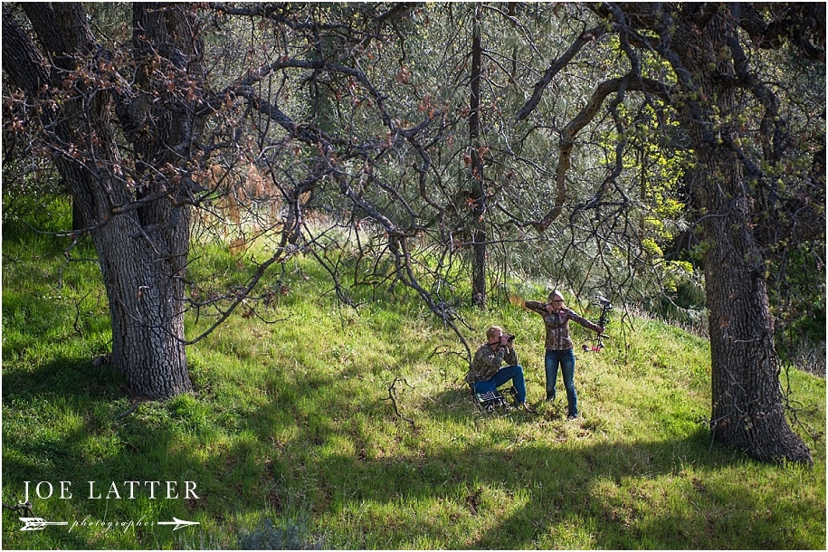 0064 Engagement photographer wedding pretty flowers